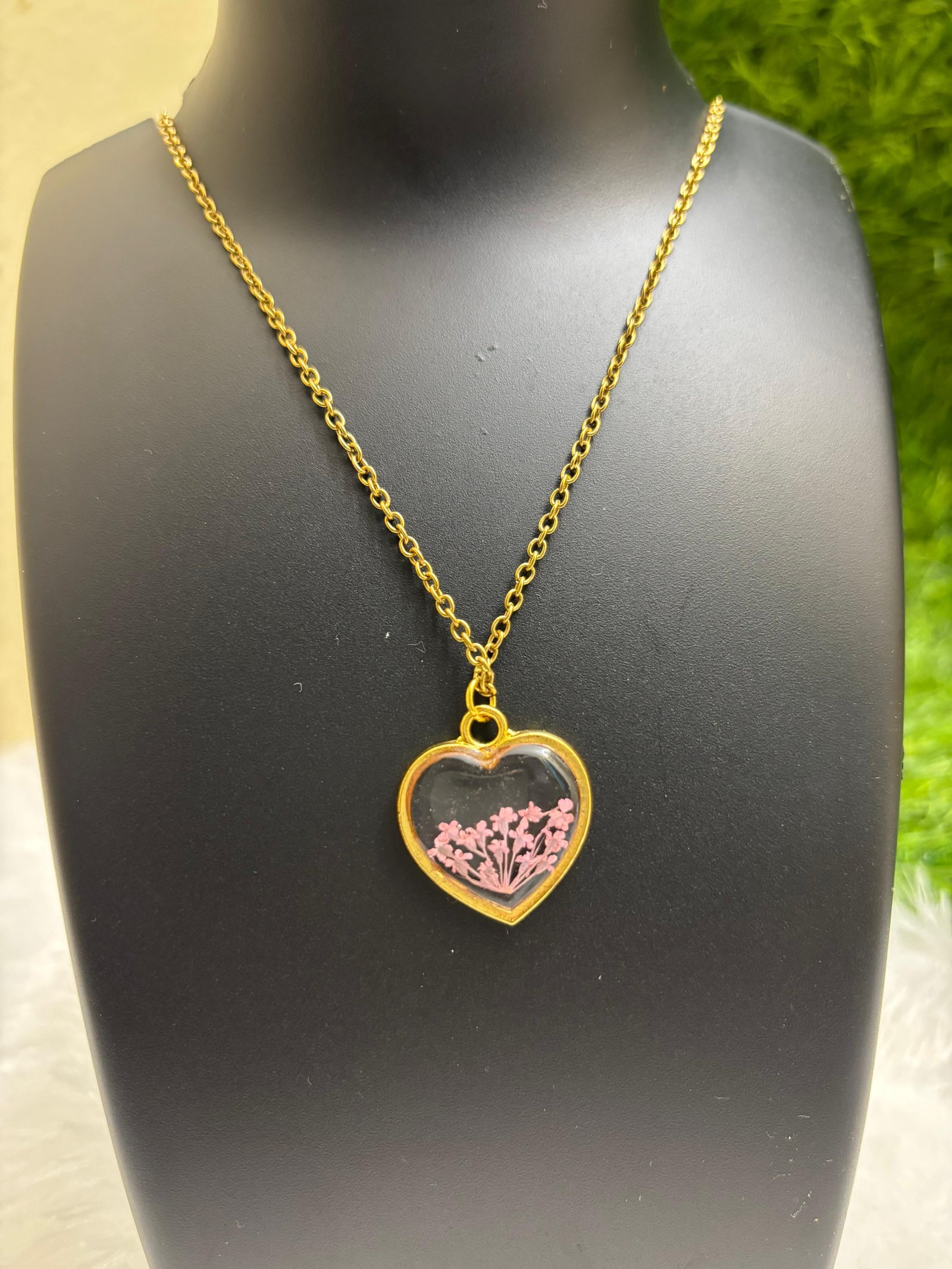  Real Dried & Floral Resin Pendants with  Chain Neckpiece